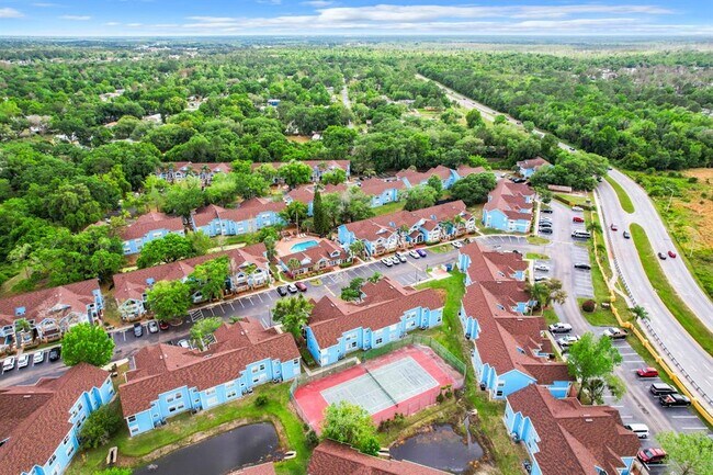 Building Photo - 2731 N Poinciana Blvd