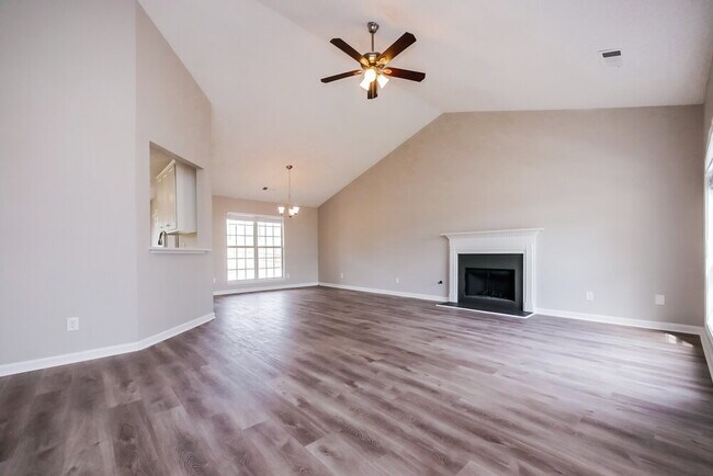 Foto del edificio - 192 River View Ct