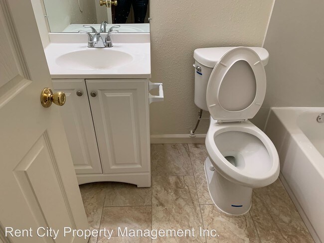 Foto del edificio - 3 br, 2 bath House - 8023 Center Pkwy