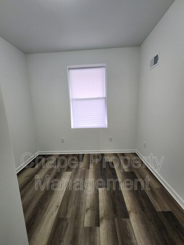 Building Photo - 5012 W Stiles St