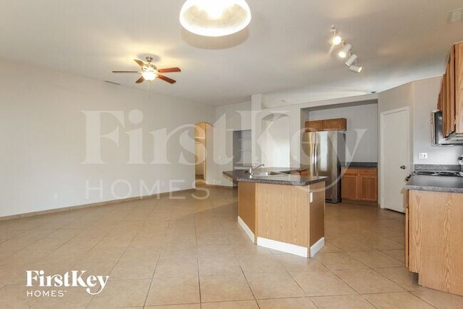 Building Photo - 15243 N 66th Dr