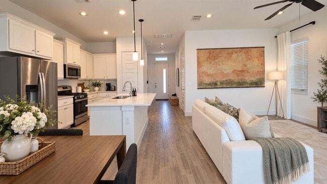 Building Photo - 204 Verrado Path