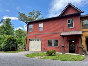 Building Photo - 10 Manatee Ct