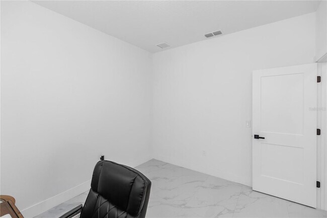 Foto del edificio - 780 Kangaroo Ct
