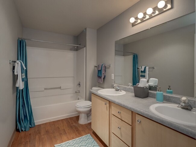 Foto del edificio - Powell Court Apartments