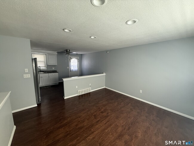 Building Photo - 106 Meetinghouse Ridge