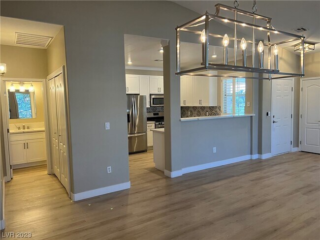 Building Photo - 904 Duckhorn Ct
