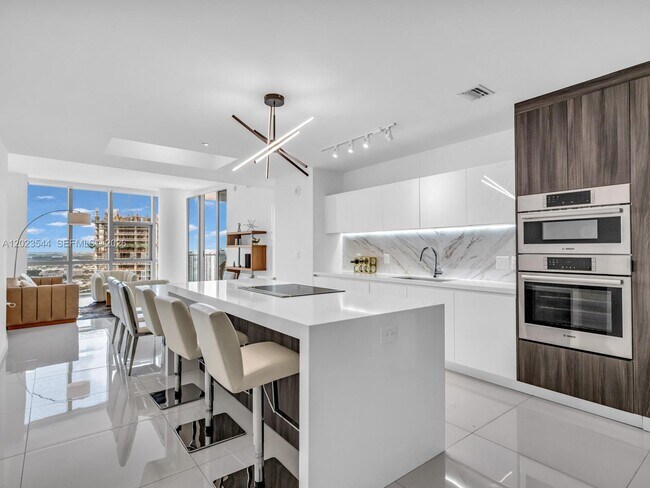 Foto del edificio - 851 NE 1st Ave