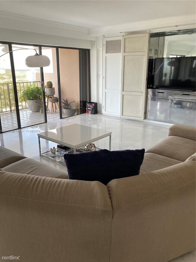 Foto del edificio - 3 br, 3 bath House - 1800 NE 114th St Apt ...