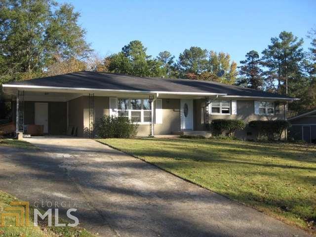 Foto principal - 215 Laramie Rd