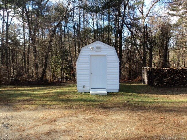 Building Photo - 1152 Riverside Dr