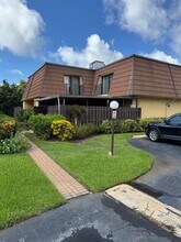Building Photo - 4221 Turnberry Cir