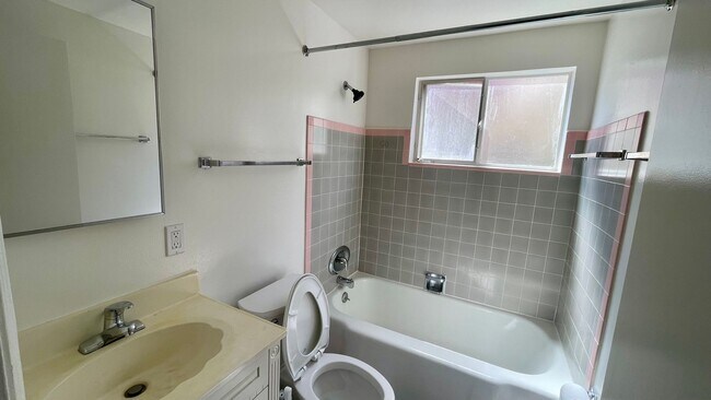 Foto del edificio - 3608 Bickerstaff Rd