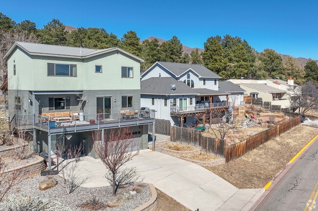Many home styles can be found in Los Alamos from Traditional to Pueblo.