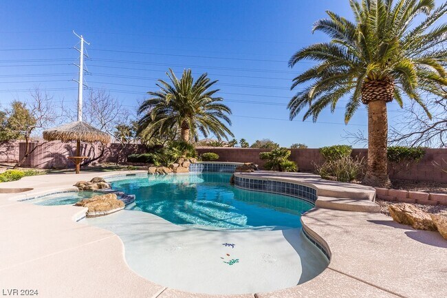 Building Photo - 4712 El Presidente Dr