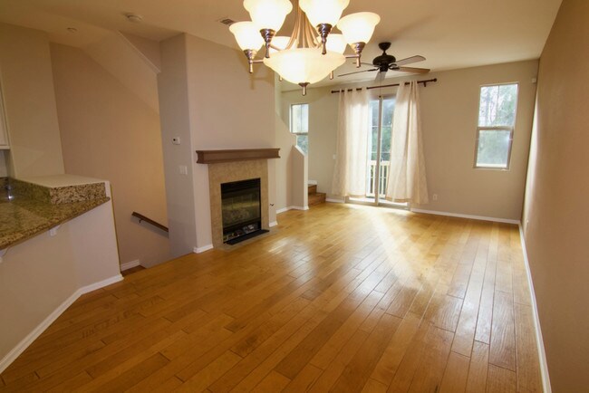 Building Photo - 1812 Lime Ct