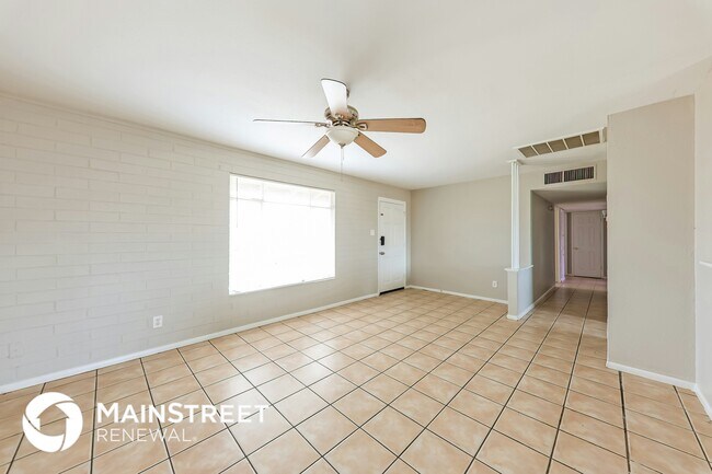Foto del edificio - 3640 N 49th Dr