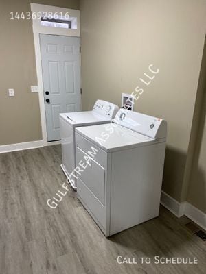 Building Photo - 2114 Hollins St