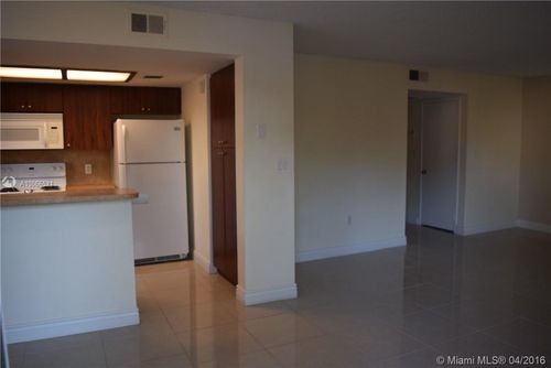 Building Photo - 8407 Coral Lake Manor