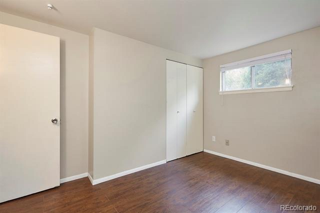 Foto del edificio - 241 Elmwood Dr