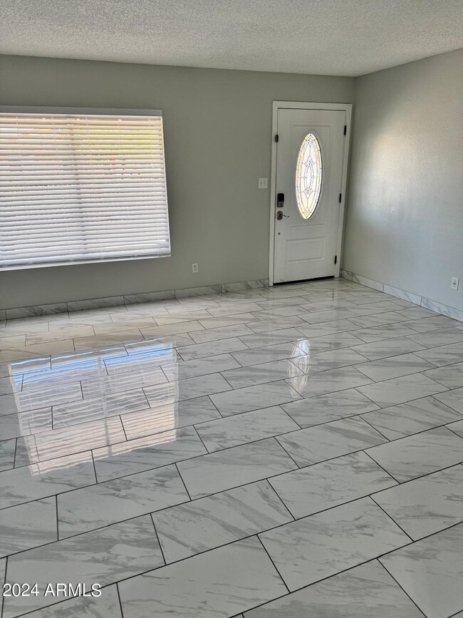 Building Photo - 7209 W Luke Ave