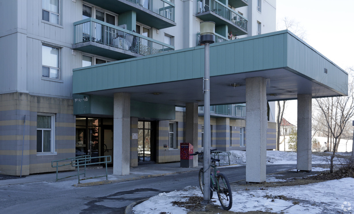 Building Photo - Charlotte Place