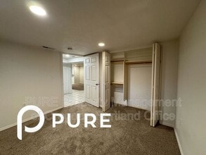 Building Photo - 3740 SE 134th Ave