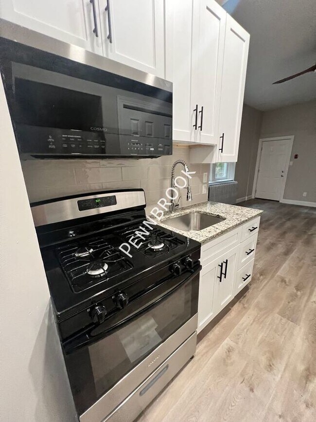 Foto del edificio - Updated Studio - Queen Village - Utilities...