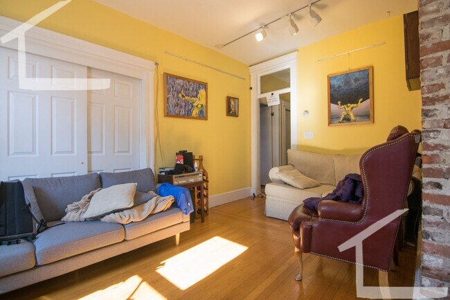 Foto del edificio - 227 Harvard St