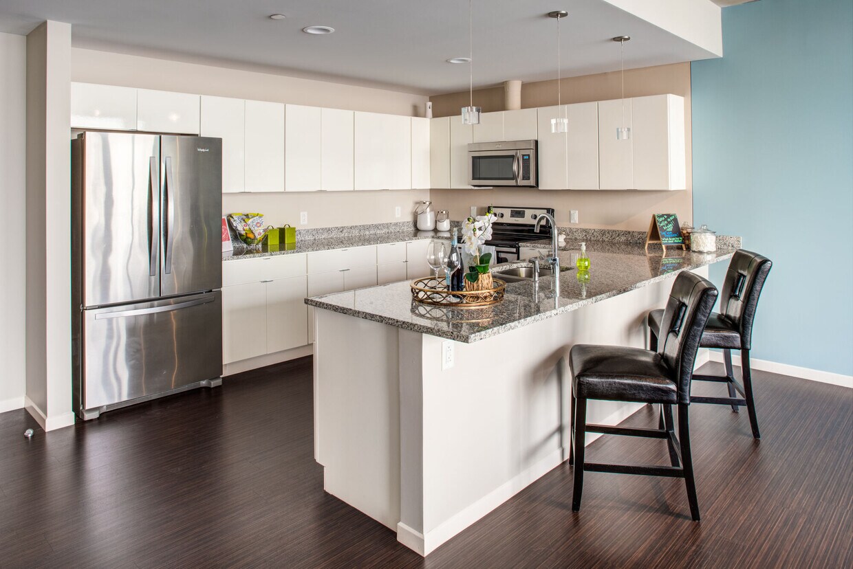 Flats at East Bank Apartments 1055 Old River Rd Cleveland, OH