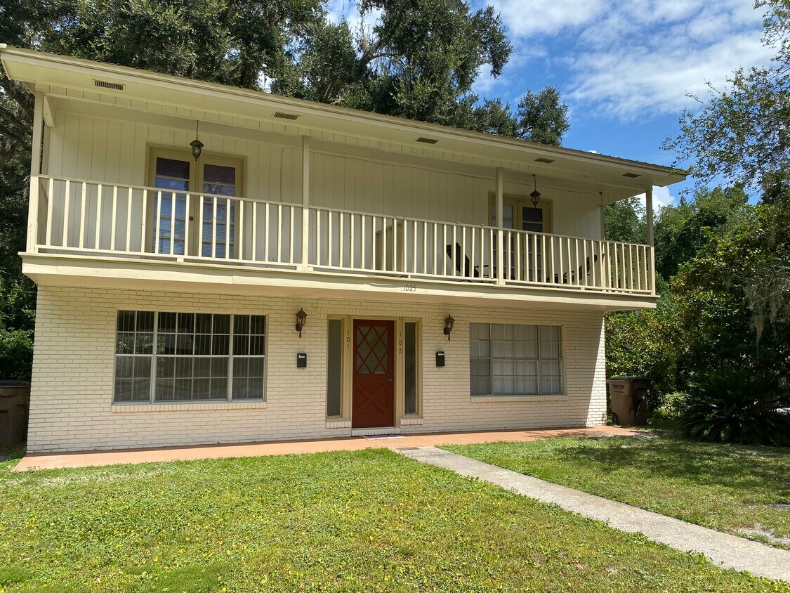 Foto principal - 1025 SW McFarlane Ave