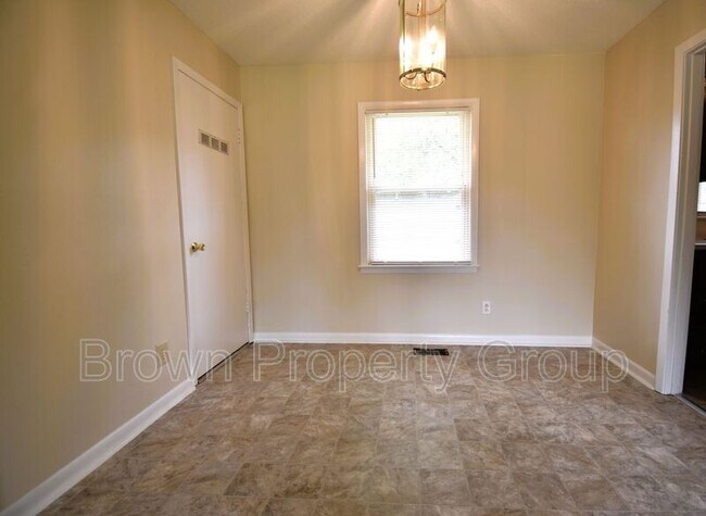Building Photo - 5149 Wichita Dr
