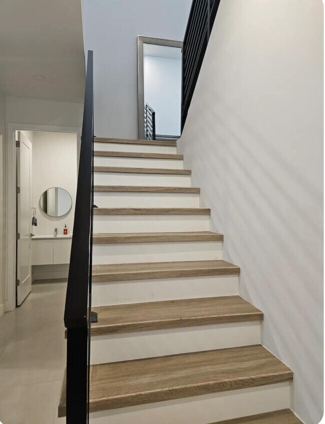 Foto del edificio - 2275 SE 7th St