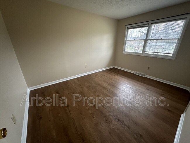 Foto del edificio - 911 Kendrick Creek Rd