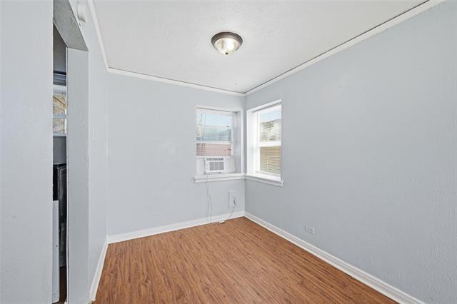 Foto del edificio - 305 W Morton St