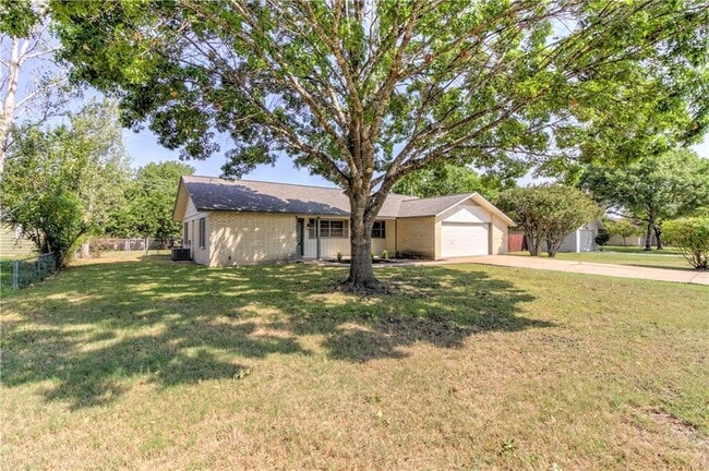Building Photo - 803 River Bend