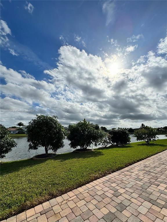 Foto del edificio - 2591 SW 190th Ave