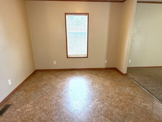 Foto del edificio - 3 bedroom, 2 bath Mobile Home