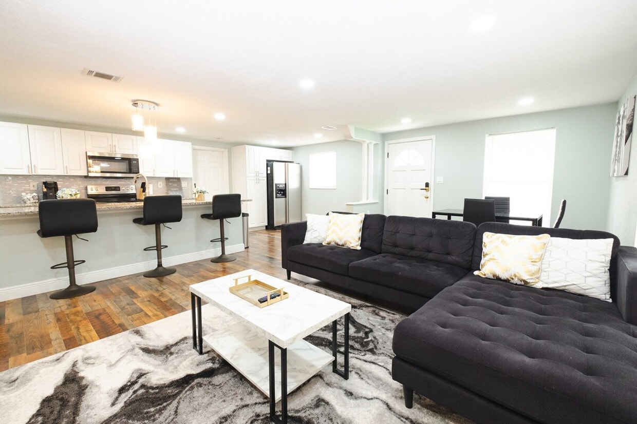 Foto principal - 3007 E 21st Ave