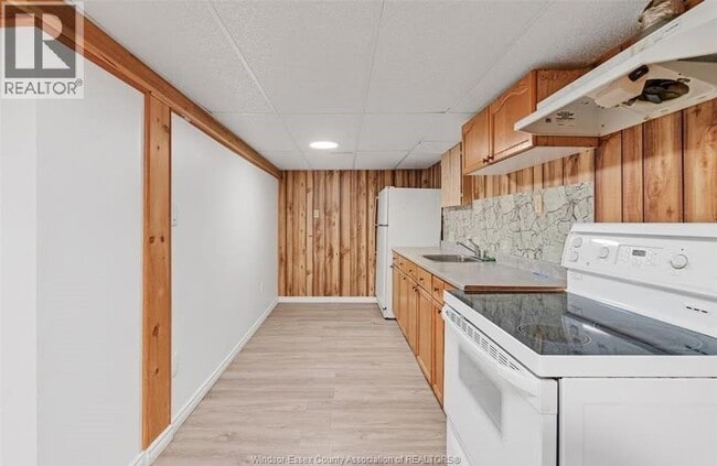 Building Photo - 9597 Avery Ln