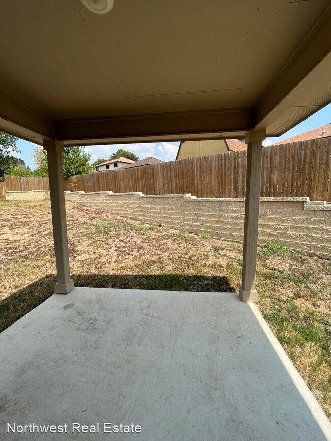 Building Photo - 5 br, 2.5 bath House - 6218 Tadpole Bluff