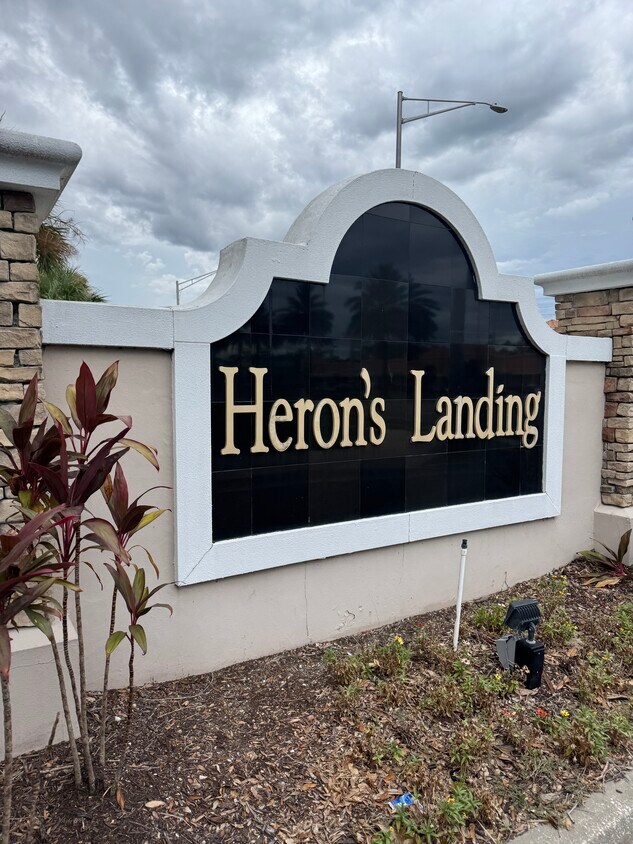 Foto principal - 13785 Herons Landing Way