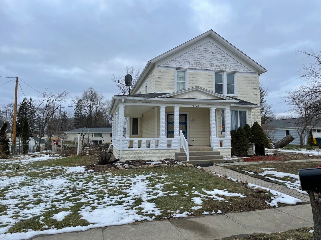 Primary Photo - 74241 Tietz St