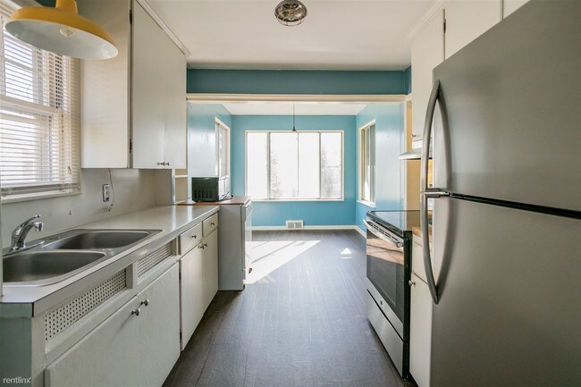 Building Photo - 3 br, 2 bath House - 414 N Alexander Ave
