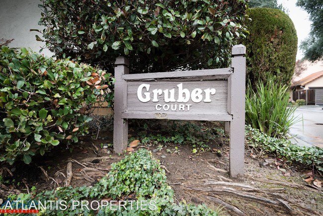 Building Photo - 7142 Gruber Ct