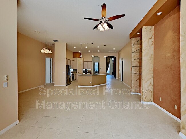 Building Photo - 2470 The Oaks Blvd