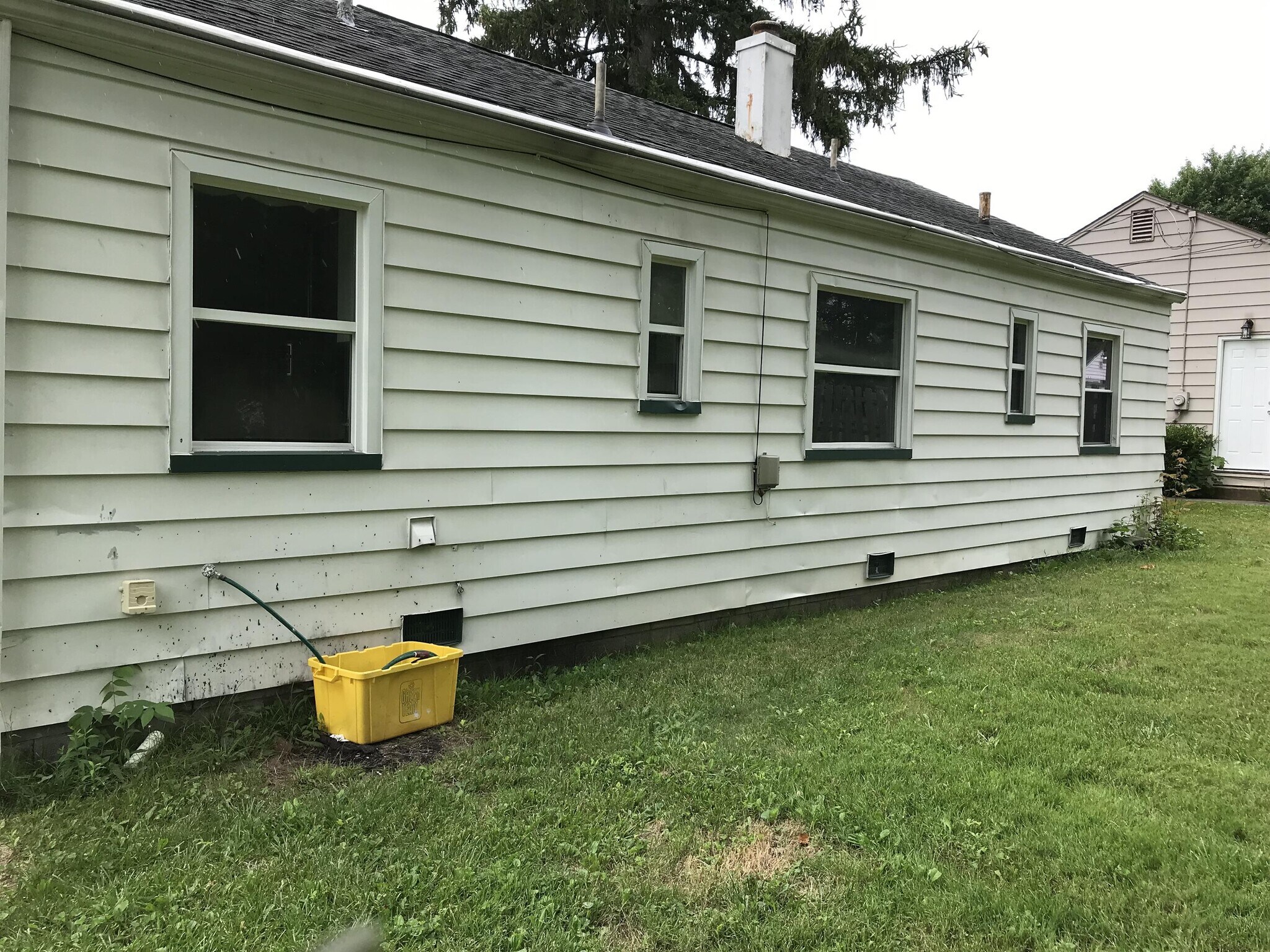 263 S Bon Air Ave Youngstown, OH 44509 – photo 2