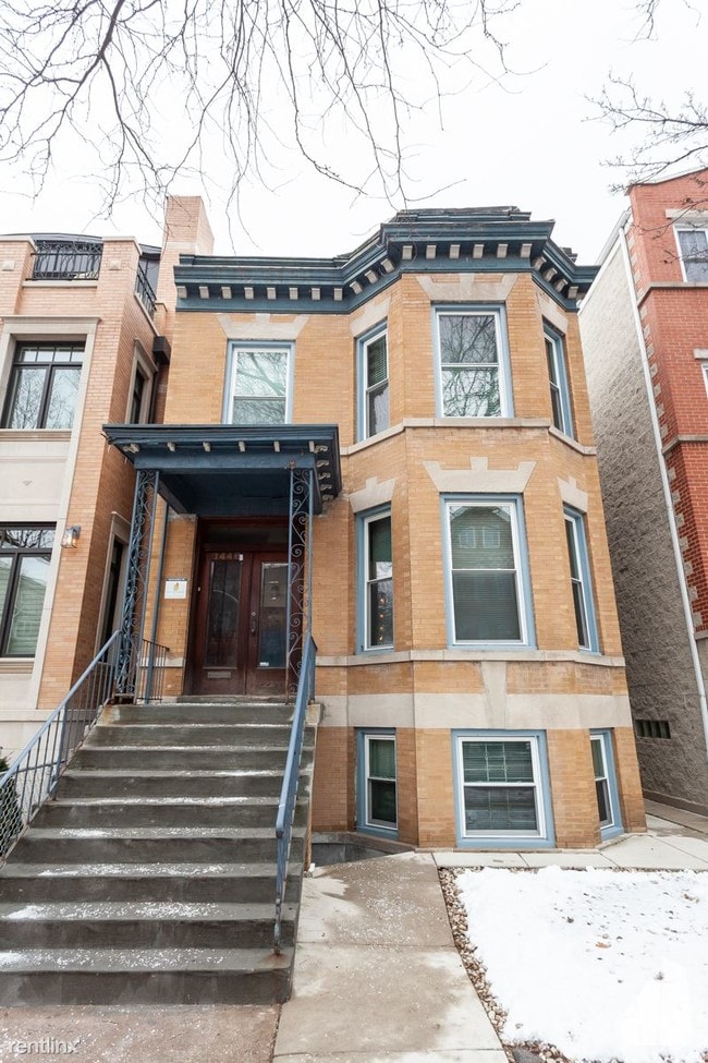 Building Photo - 1 br, 1 bath Apartment - 1446 W Melrose St G