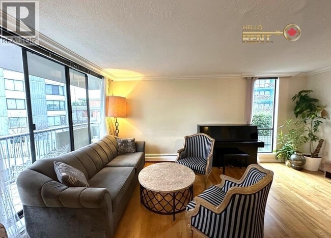 Photo du bâtiment - 2150 Bellevue Ave