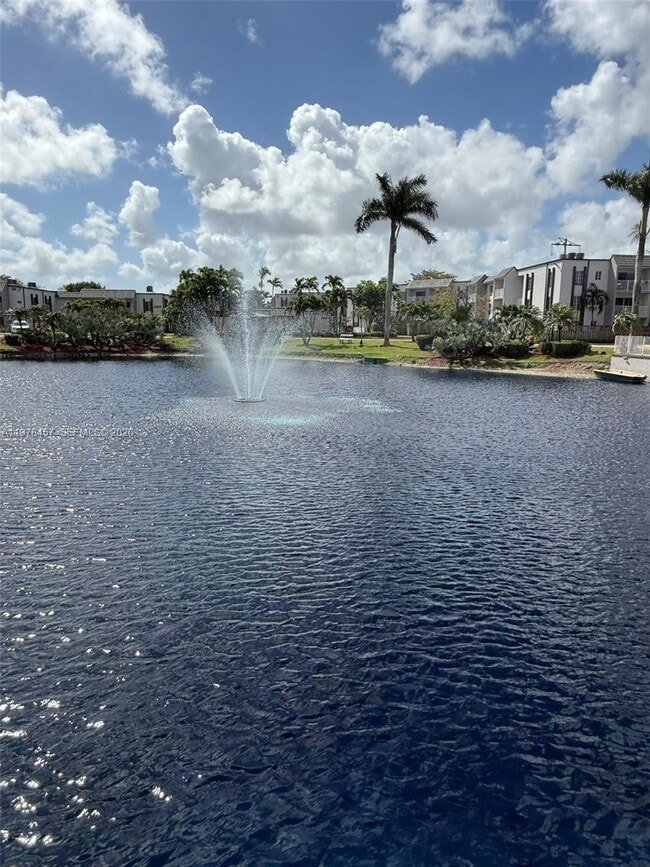 Foto del edificio - 5122 NW 79th Ave